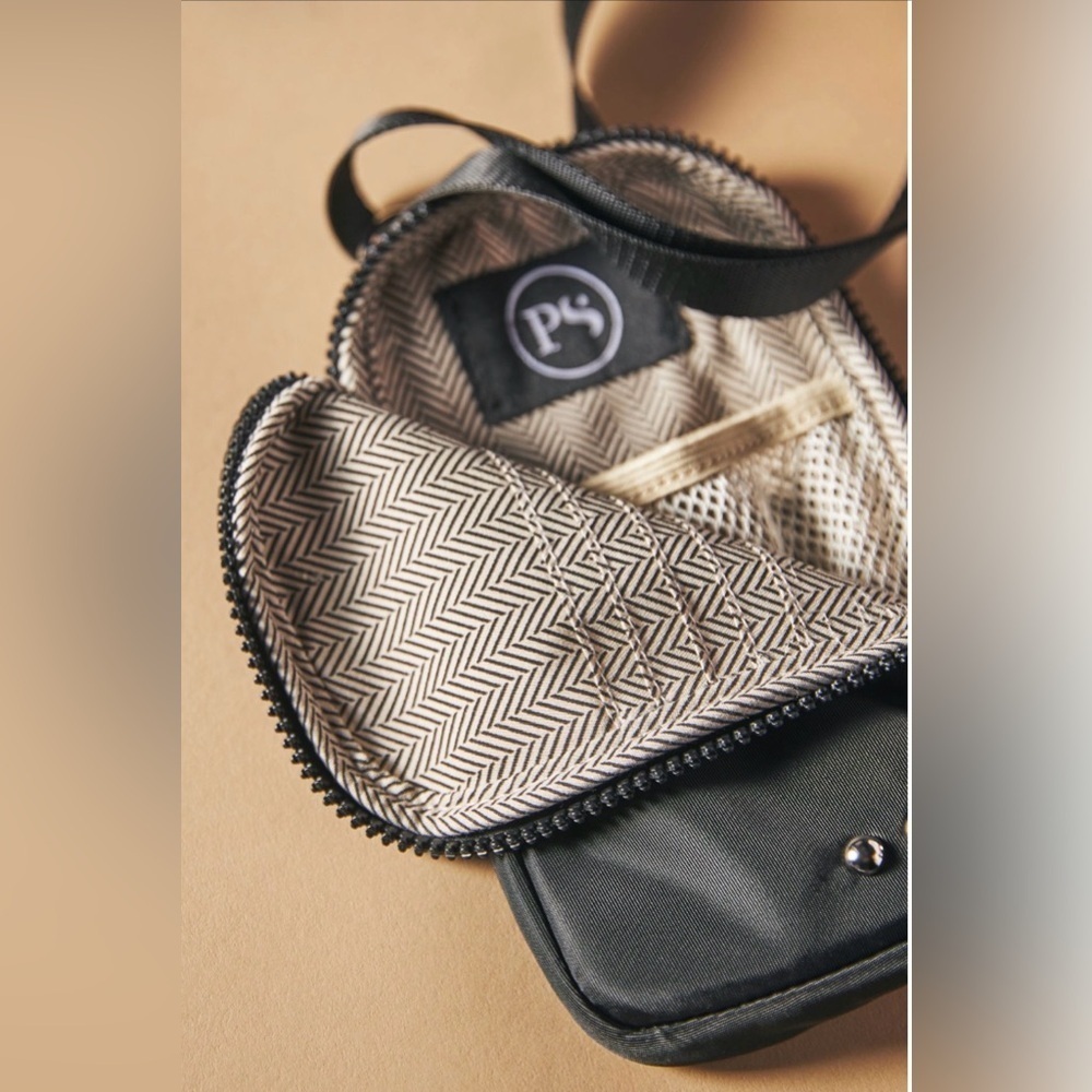 Anthropologie Pretty Simple Nessa Crossbody Phone Bag. New W/O tags. Black. - Picture 3 of 8